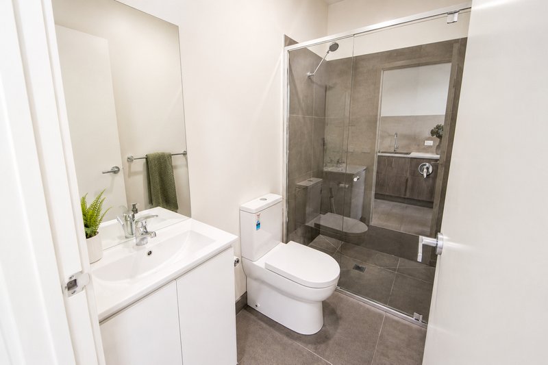 Photo - 75 Grutzner Avenue, Shepparton VIC 3630 - Image 11