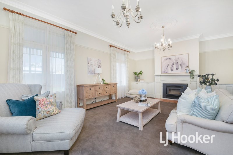 Photo - 75 Hall Road, Pakenham South VIC 3810 - Image 3