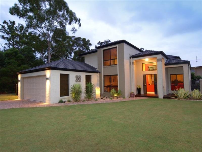 75 Hayward , Cashmere QLD 4500