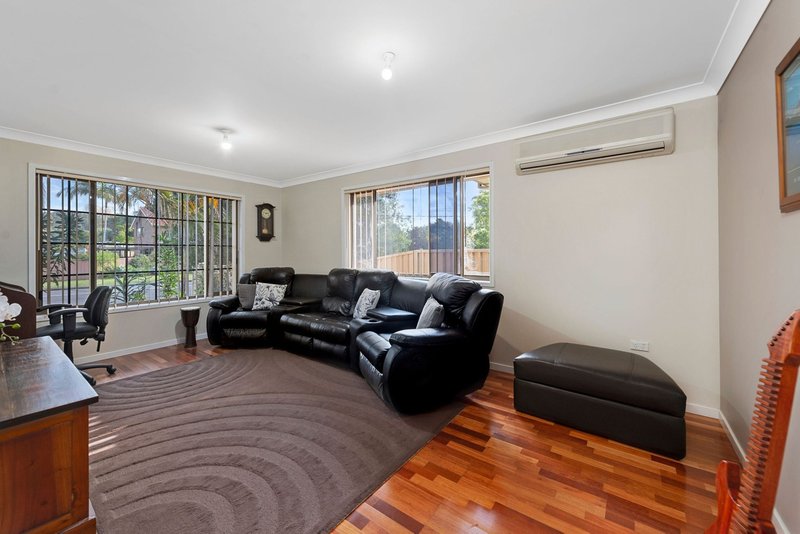 Photo - 75 Kerry Crescent, Berkeley Vale NSW 2261 - Image 3