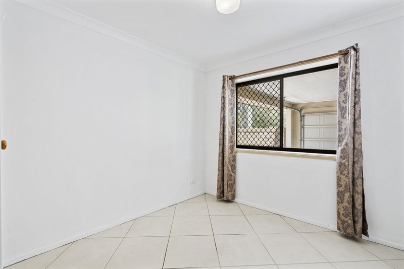 Photo - 75 Kumbari Close, Southport QLD 4215 - Image 15