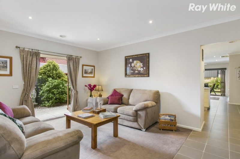 Photo - 75 Leigh Drive, Pakenham VIC 3810 - Image 4