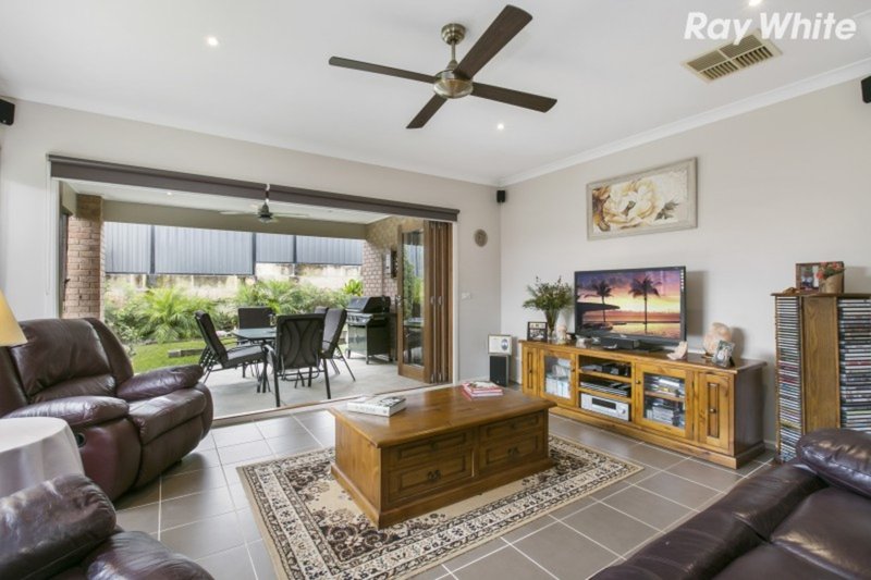 Photo - 75 Leigh Drive, Pakenham VIC 3810 - Image 7