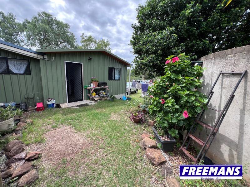 Photo - 75 Lilian Avenue, Ellesmere QLD 4610 - Image 6