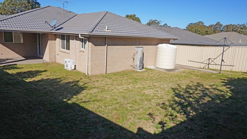 Photo - 75 Lord Howe Drive, Ashtonfield NSW 2323 - Image 9