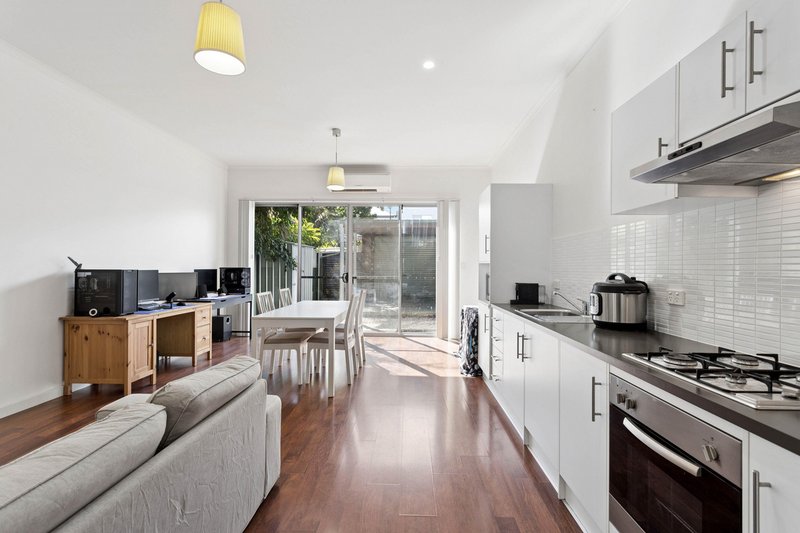 Photo - 75 Macmillan Avenue, Mawson Lakes SA 5095 - Image 2