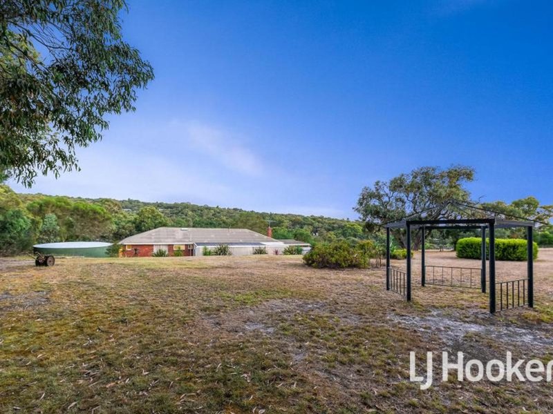 Photo - 75 Manoora Road, Nar Nar Goon North VIC 3812 - Image 15