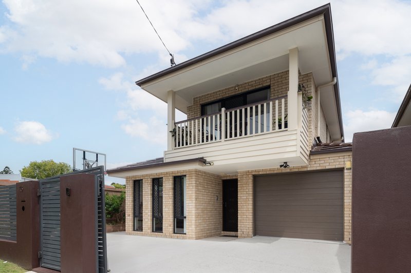 Photo - 75 Meredith Street, Banyo QLD 4014 - Image 2