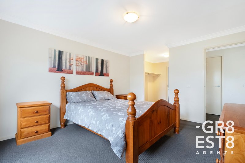 Photo - 75 Meridian Circuit, Berwick VIC 3806 - Image 8
