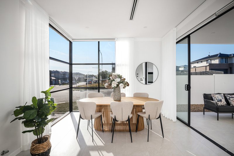 Photo - 75 Newmarket Parkway, Box Hill NSW 2765 - Image 6