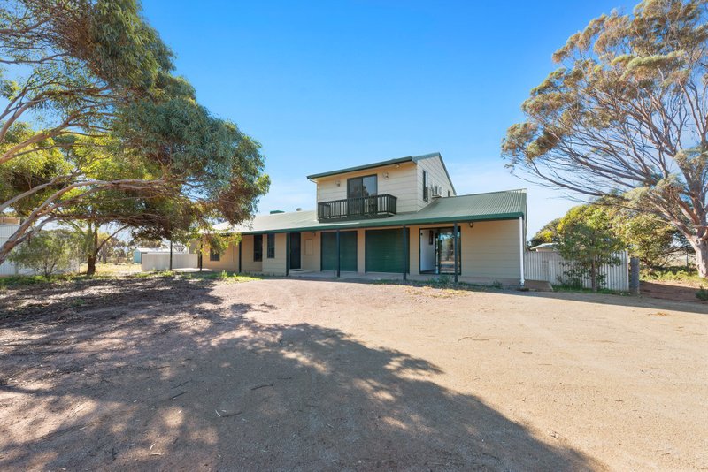 75 North Terrace, Moonta Bay SA 5558