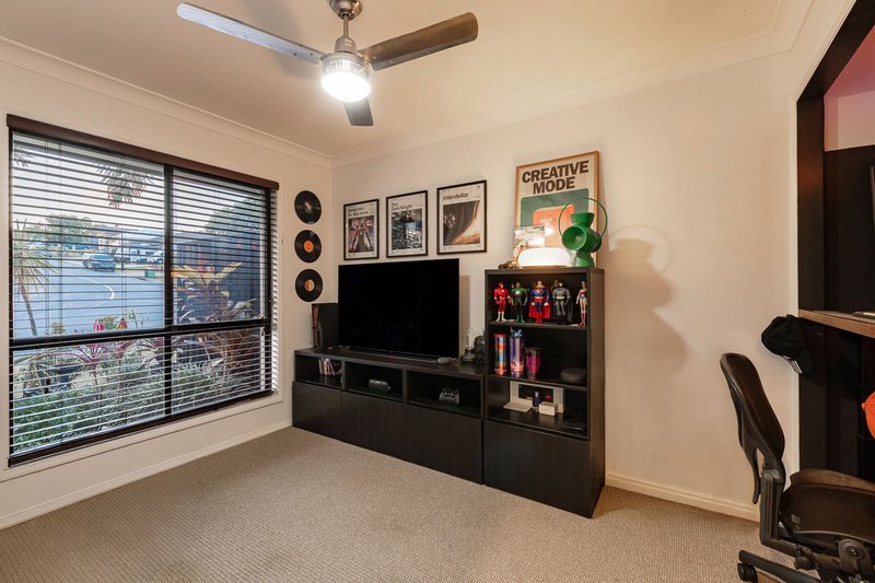 Photo - 75 Northquarter Drive, Murrumba Downs QLD 4503 - Image 8