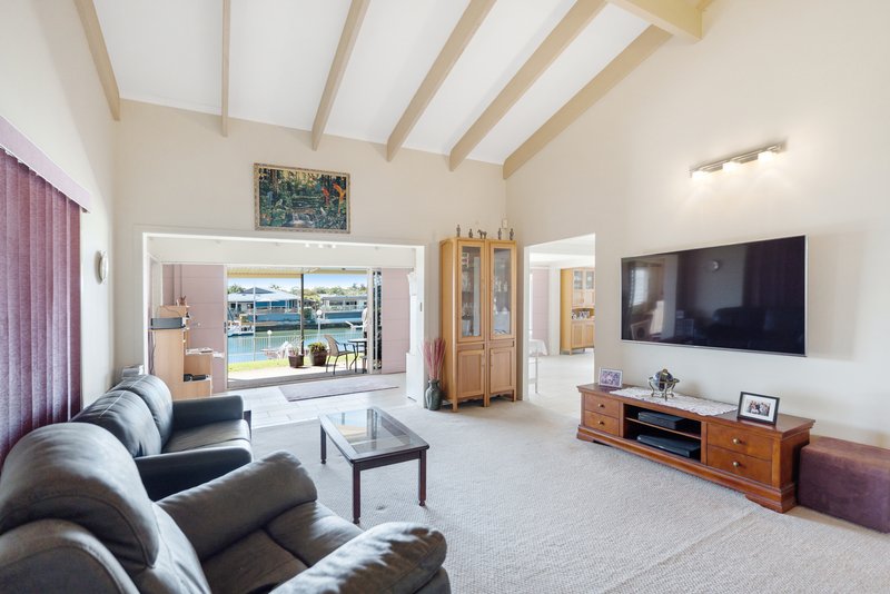 Photo - 75 Oleander Drive, Bongaree QLD 4507 - Image 9