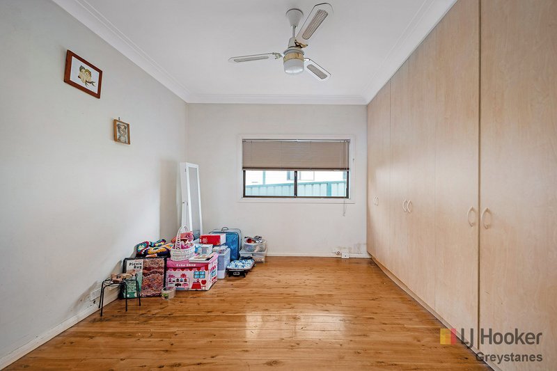 Photo - 75 Palmer Street, Guildford NSW 2161 - Image 5