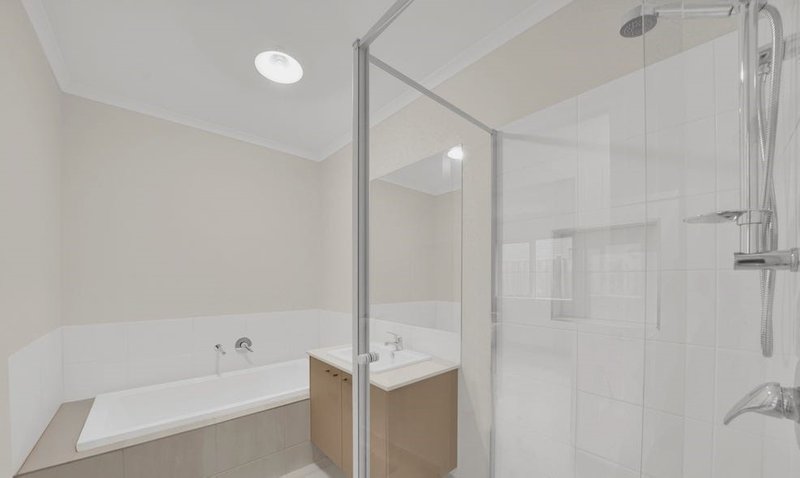 Photo - 75 Panaia Boulevard, Truganina VIC 3029 - Image 12