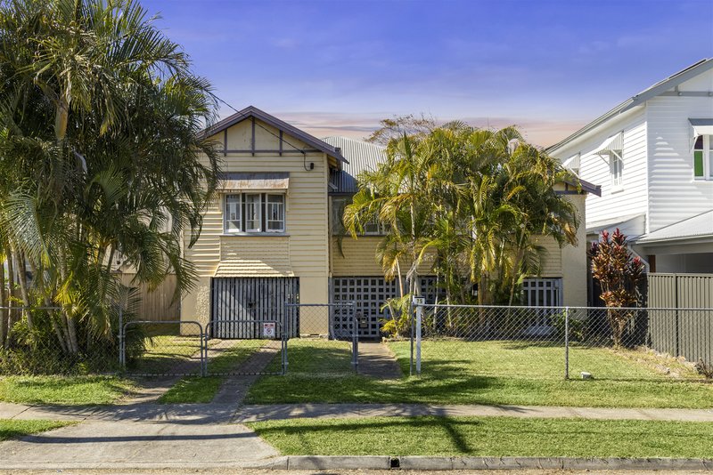 Photo - 75 Park Road, Kalinga QLD 4030 - Image 1