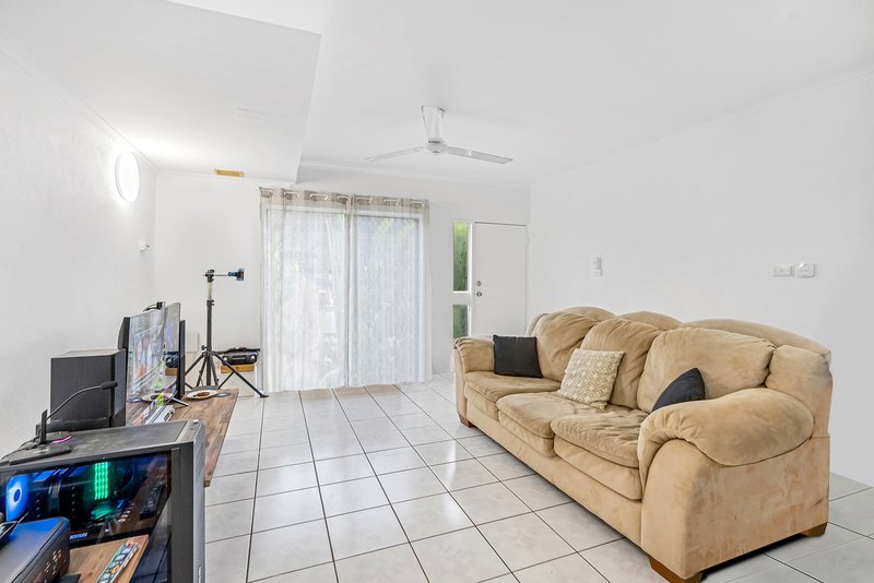 Photo - 7/5 Pioneer Street, Manoora QLD 4870 - Image 3