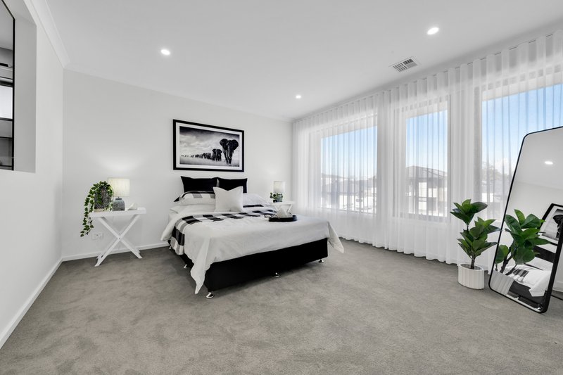 Photo - 75 Portobello Boulevard, Clyde North VIC 3978 - Image 10