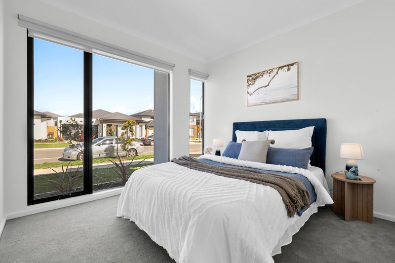 Photo - 75 Portobello Boulevard, Clyde North VIC 3978 - Image 12