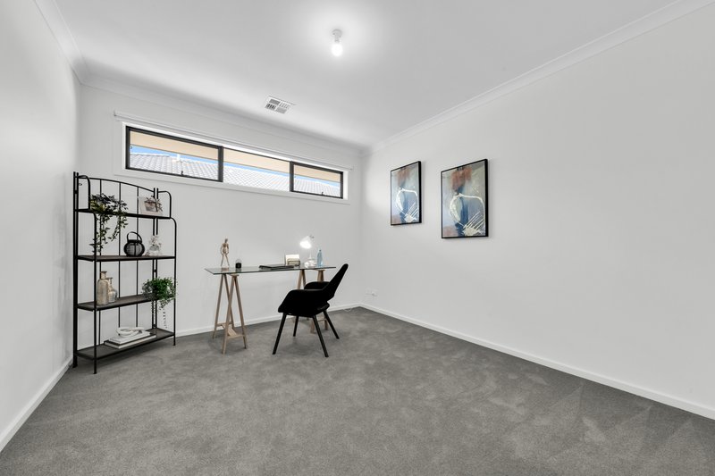 Photo - 75 Portobello Boulevard, Clyde North VIC 3978 - Image 18