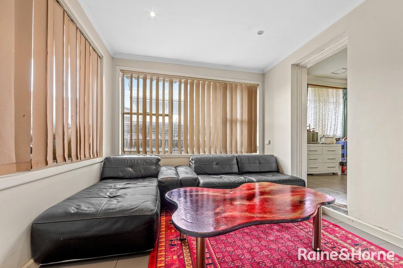 Photo - 75 Power Street, St Albans VIC 3021 - Image 4