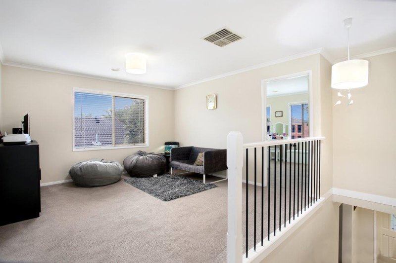 Photo - 75 Robinswood Parade, Narre Warren South VIC 3805 - Image 6