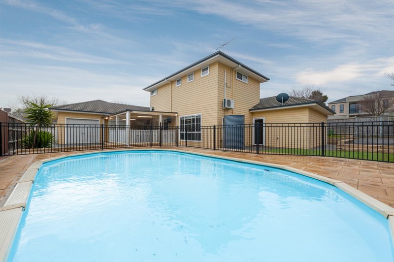 Photo - 75 Royal Terrace, Craigieburn VIC 3064 - Image 17