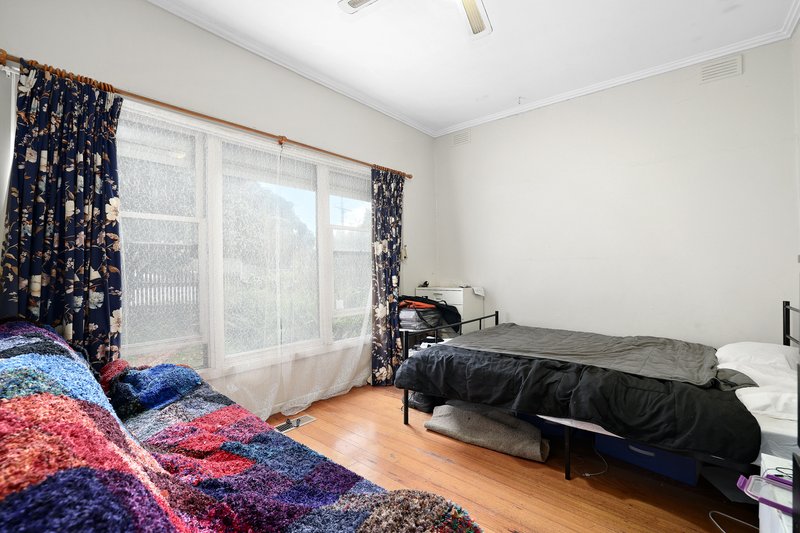 Photo - 75 Scoresby Road, Bayswater VIC 3153 - Image 4