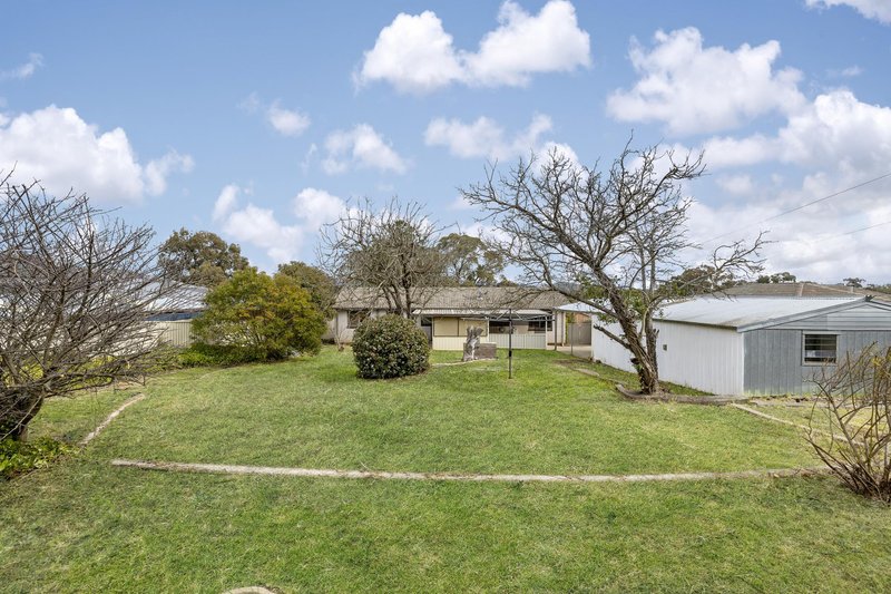 Photo - 75 Shakespeare Crescent, Fraser ACT 2615 - Image 11