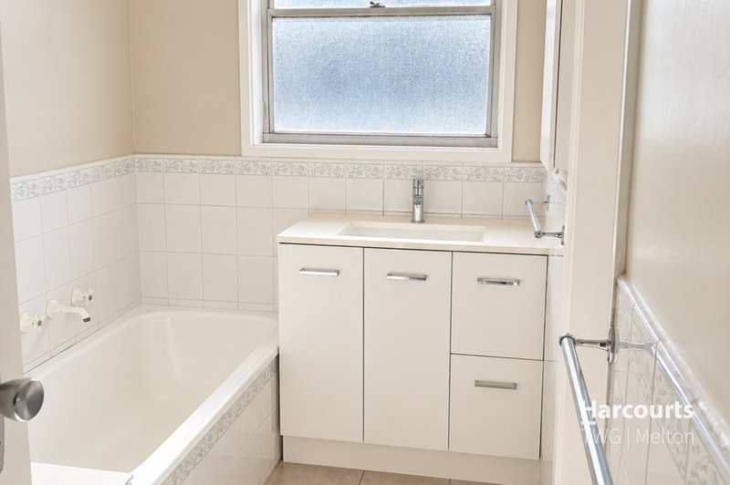 Photo - 75 Shea Street, Bacchus Marsh VIC 3340 - Image 10
