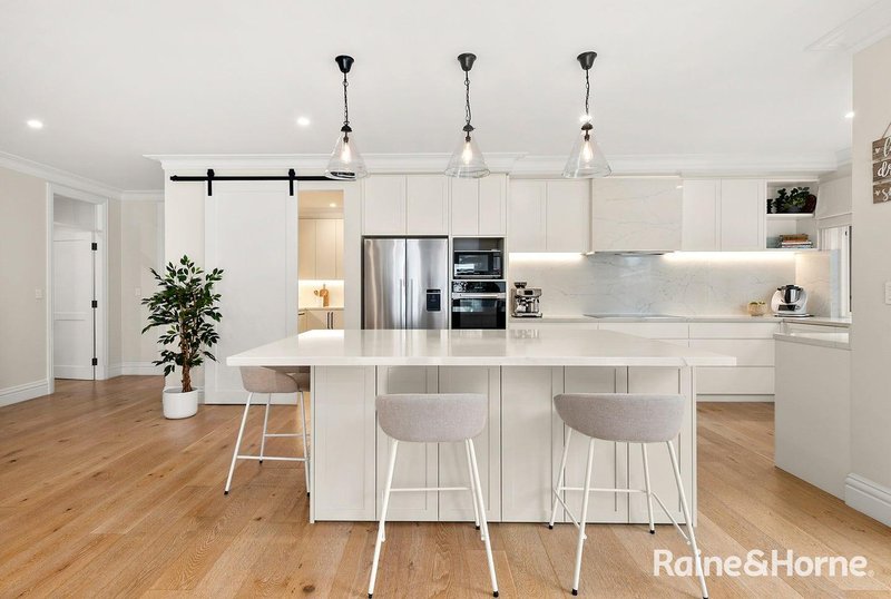 Photo - 75 Sir James Fairfax Circuit, Bowral NSW 2576 - Image 5