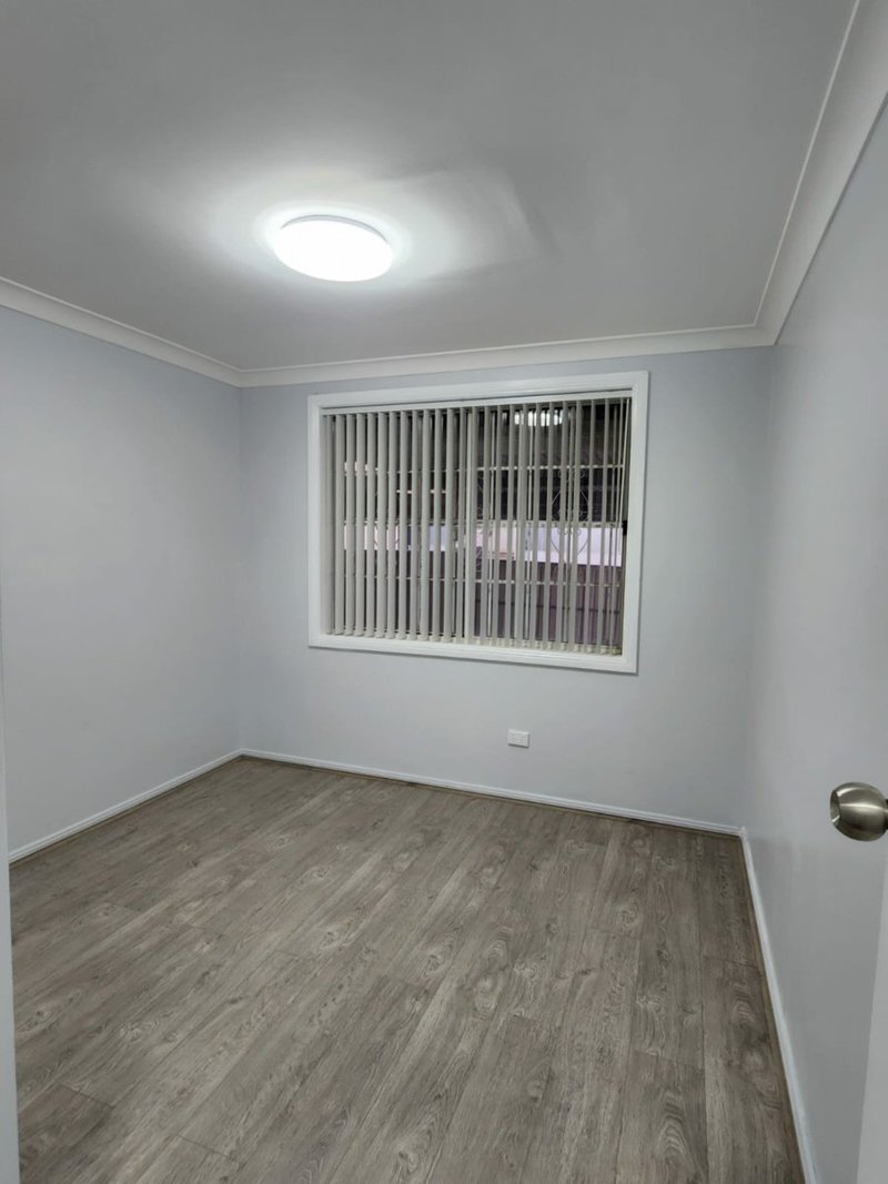 Photo - 75 Swan Road, Edensor Park NSW 2176 - Image 7