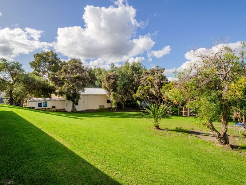 Photo - 75 The Fairways , Gnangara WA 6077 - Image 21