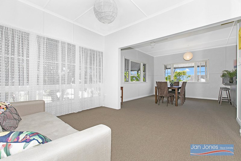 Photo - 75 Thomas Street, Clontarf QLD 4019 - Image 3