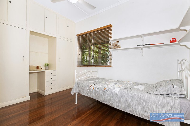 Photo - 75 Thomas Street, Clontarf QLD 4019 - Image 14