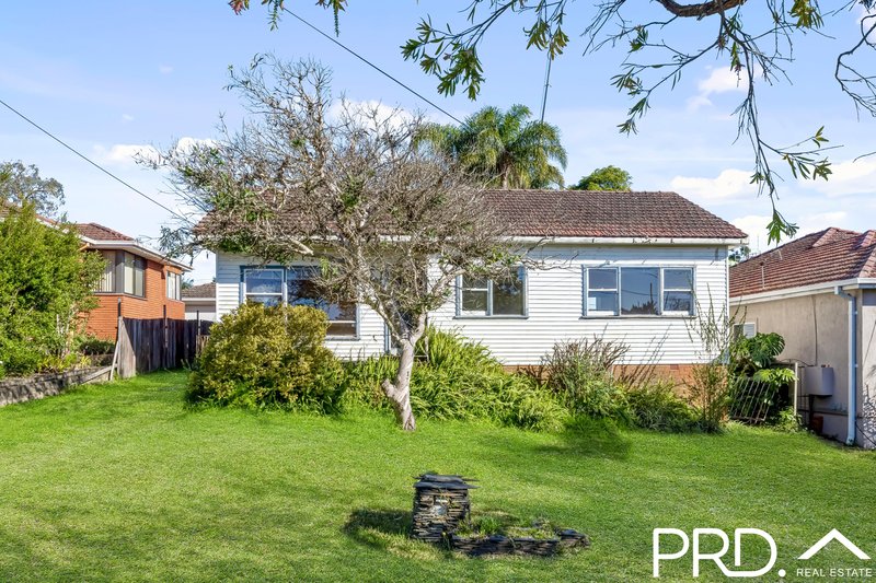 75 Thomas Street, Picnic Point NSW 2213