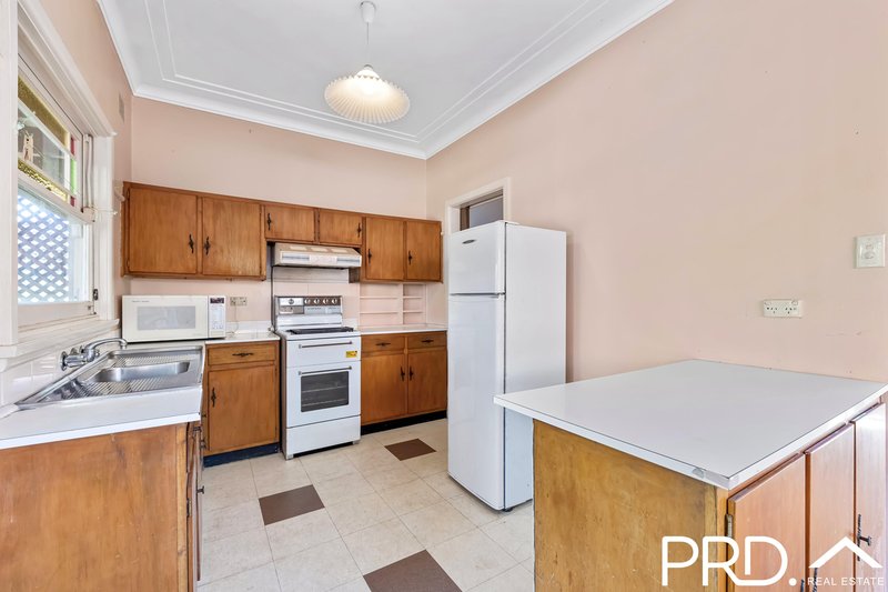 Photo - 75 Thomas Street, Picnic Point NSW 2213 - Image 3