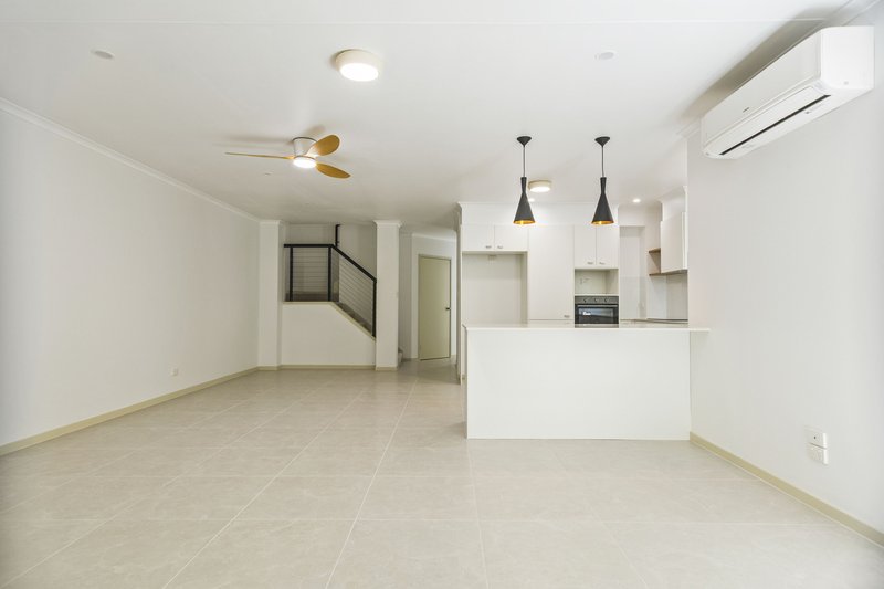 Photo - 7/5 Tranquil Place, Alexandra Headland QLD 4572 - Image 7