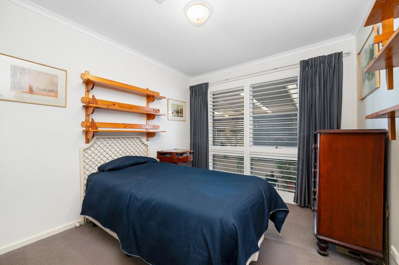 Photo - 75 Tyrrell Circuit, Kaleen ACT 2617 - Image 14