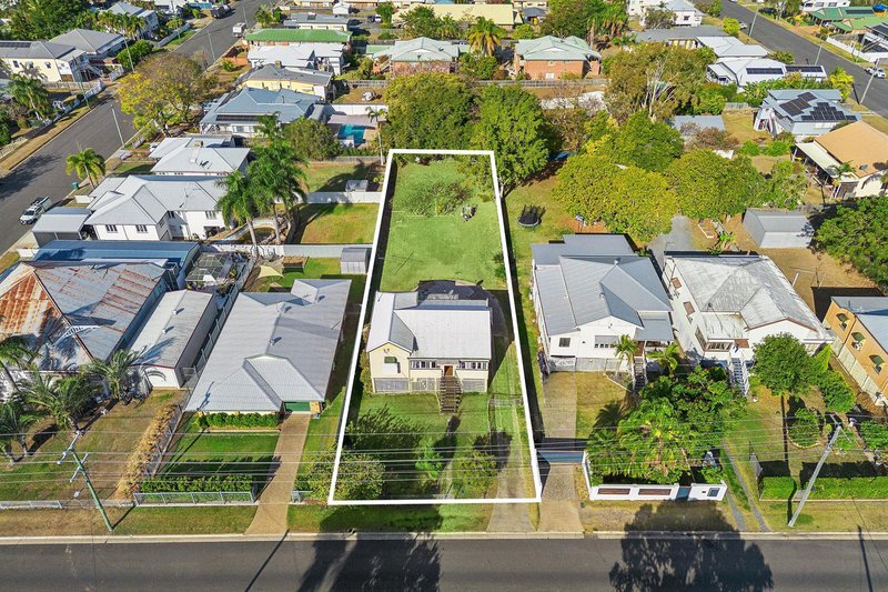 Photo - 75 Upper Dawson Road, Allenstown QLD 4700 - Image 2