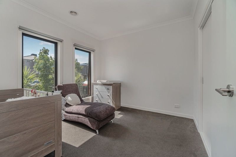 Photo - 75 Wattletree Street, Craigieburn VIC 3064 - Image 11