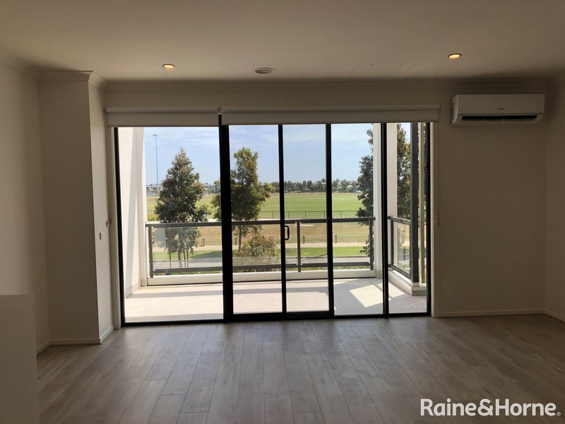 Photo - 75 Williams Landing Boulevard, Williams Landing VIC 3027 - Image 2