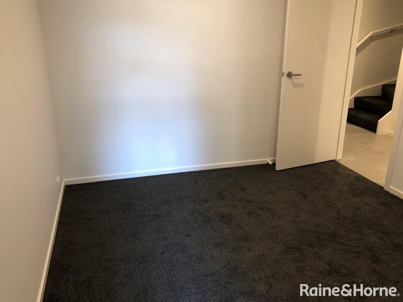 Photo - 75 Williams Landing Boulevard, Williams Landing VIC 3027 - Image 7