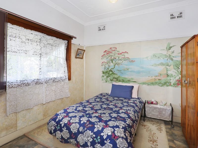 Photo - 75 Yillowra Street, Auburn NSW 2144 - Image 6