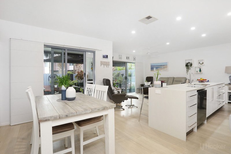 Photo - 7/50 Compass Drive, Biggera Waters QLD 4216 - Image 1