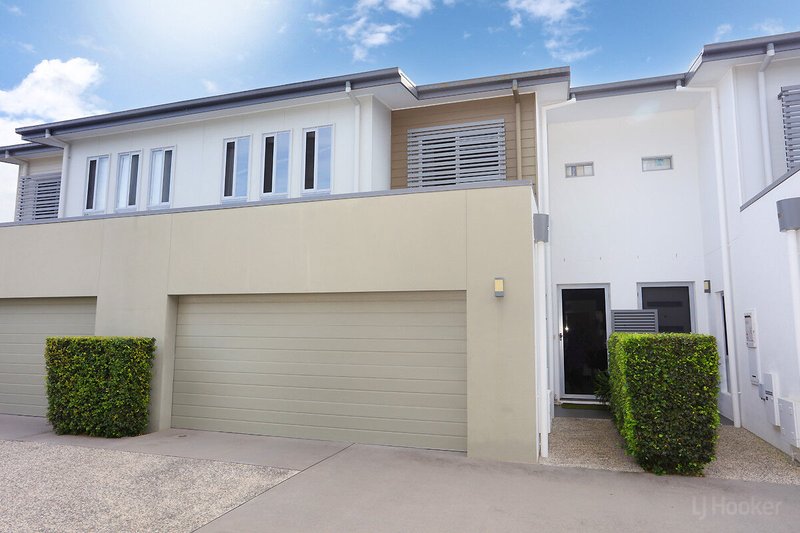 Photo - 7/50 Compass Drive, Biggera Waters QLD 4216 - Image 4