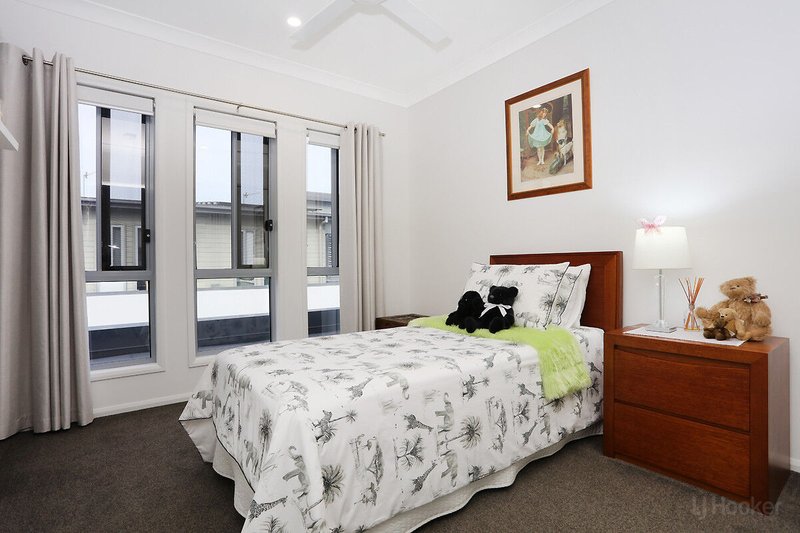 Photo - 7/50 Compass Drive, Biggera Waters QLD 4216 - Image 15