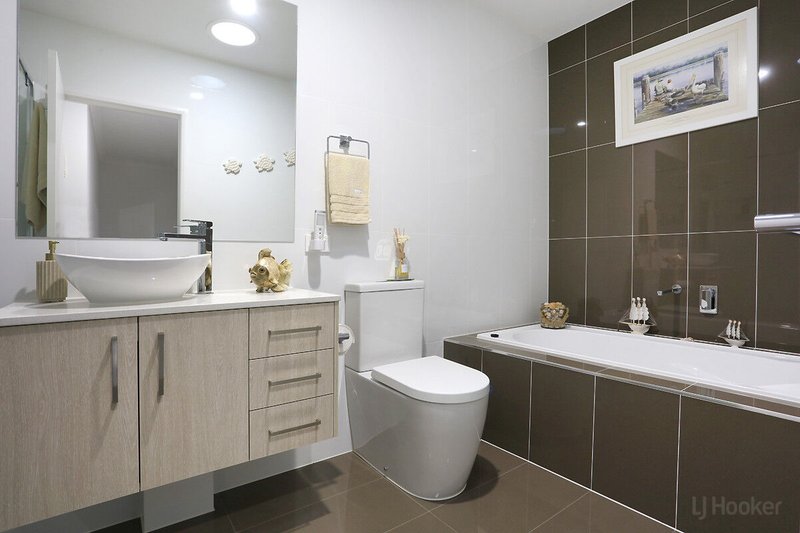 Photo - 7/50 Compass Drive, Biggera Waters QLD 4216 - Image 19