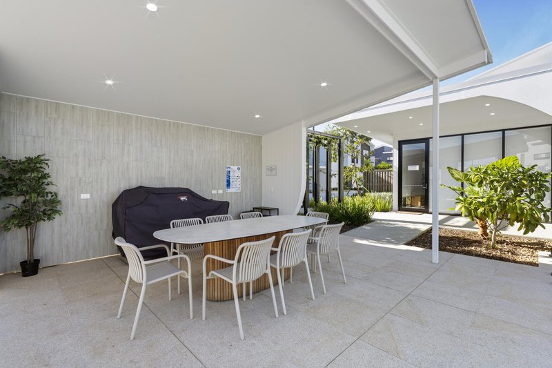 Photo - 75/1 Lake Serenity Boulevard, Helensvale QLD 4212 - Image 12