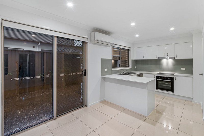 Photo - 75/11 Butler Crescent, Calamvale QLD 4116 - Image 6